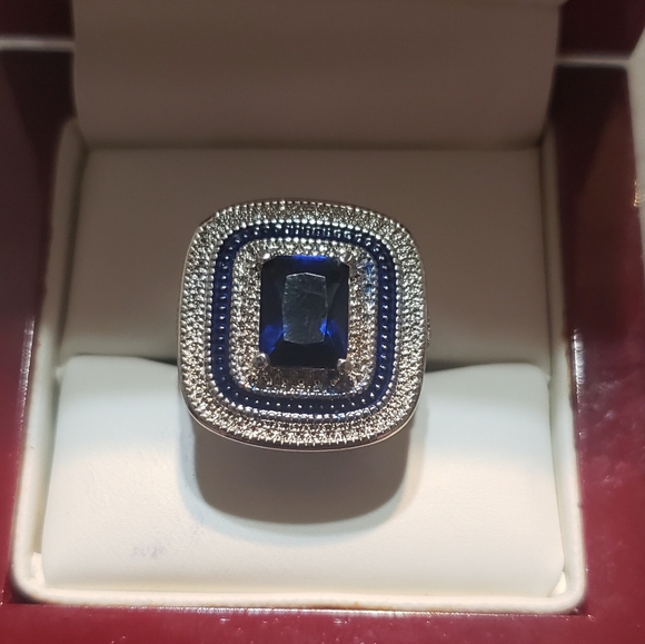 Stunning large blue sapphire fashion ring. New - Picture 2 of 13